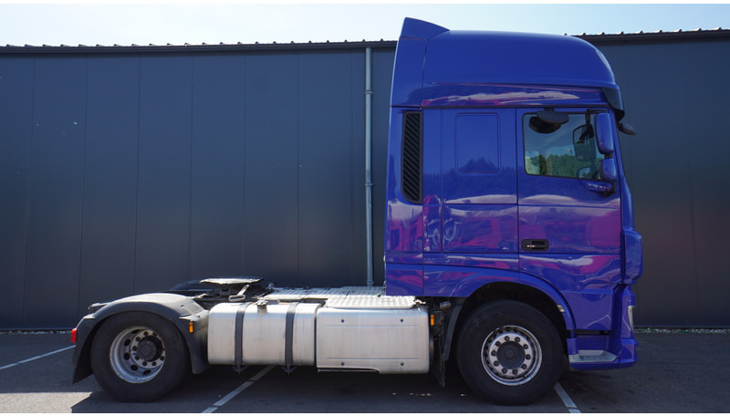 DAF XF 460 EURO 6 SSC 885.000km - Tractor unit: picture 2 DAF XF 460 EURO 6 SSC 885.000km - Tractor unit: picture 2