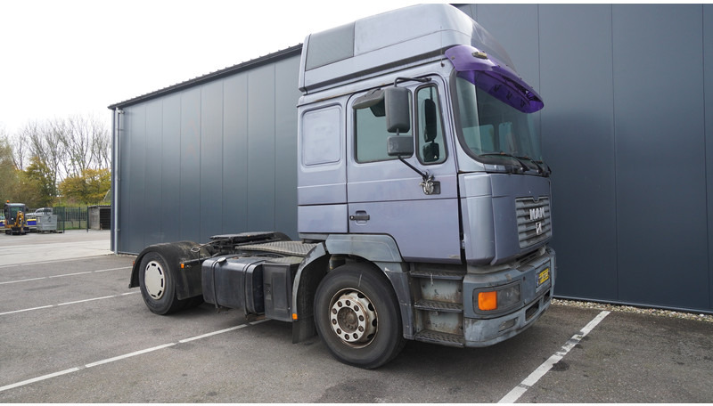 MAN F2000 EURO 2 MANUAL GEARBOX 6 CYLINDER - Tractor unit: picture 4 MAN F2000 EURO 2 MANUAL GEARBOX 6 CYLINDER - Tractor unit: picture 4