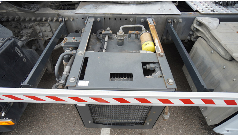 Volvo FH 420 ADR GLOBETROTTER EURO 6 769.000KM COMPRESSOR - Tractor unit: picture 5 Volvo FH 420 ADR GLOBETROTTER EURO 6 769.000KM COMPRESSOR - Tractor unit: picture 5