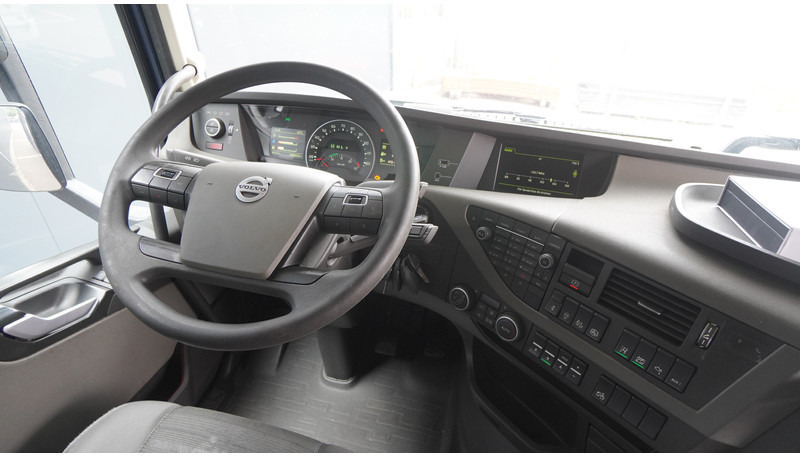 Volvo FH 460 EURO 6 GLOBETROTTER 647.000KM - Tractor unit: picture 5 Volvo FH 460 EURO 6 GLOBETROTTER 647.000KM - Tractor unit: picture 5
