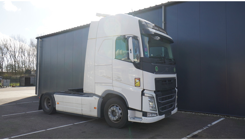 Volvo FH 500 GLOBETROTTER 847.000KM - Tractor unit: picture 4 Volvo FH 500 GLOBETROTTER 847.000KM - Tractor unit: picture 4