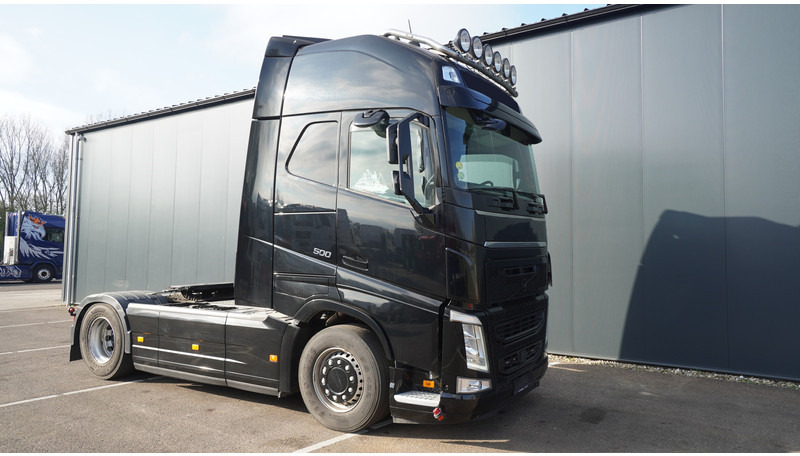 Volvo FH 500 GLOBETROTTER XL 851.000KM - Tractor unit: picture 4 Volvo FH 500 GLOBETROTTER XL 851.000KM - Tractor unit: picture 4