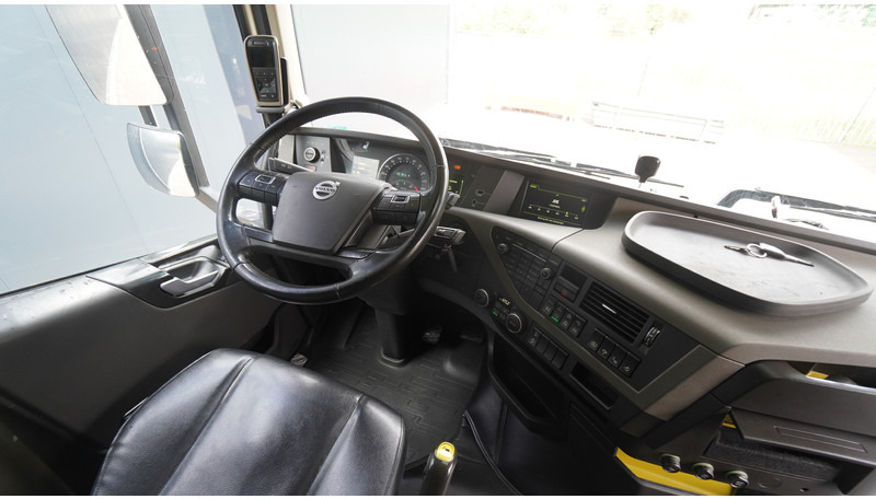 Volvo FH16 750 8X4 260T 683.000KM - Tractor unit: picture 5 Volvo FH16 750 8X4 260T 683.000KM - Tractor unit: picture 5