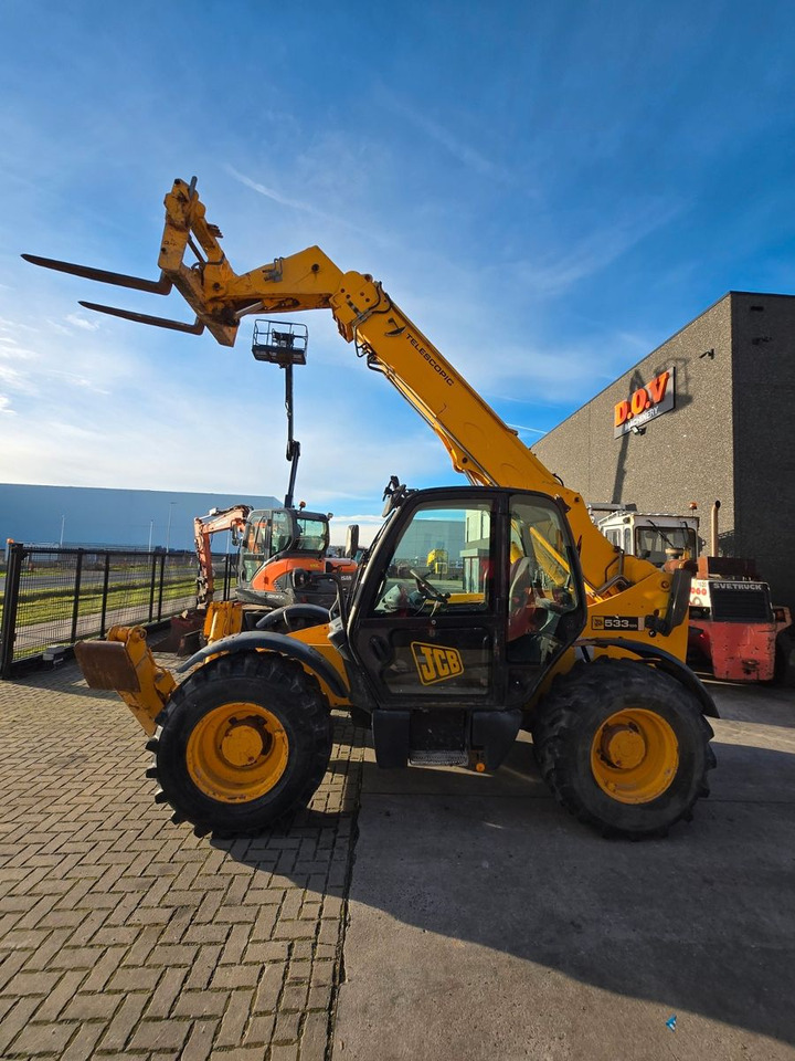 JCB 535-105 - Telescopic handler: picture 3 JCB 535-105 - Telescopic handler: picture 3