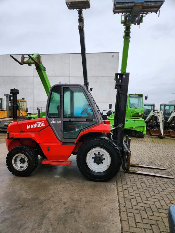 Manitou MC30 - Diesel forklift: picture 5 Manitou MC30 - Diesel forklift: picture 5