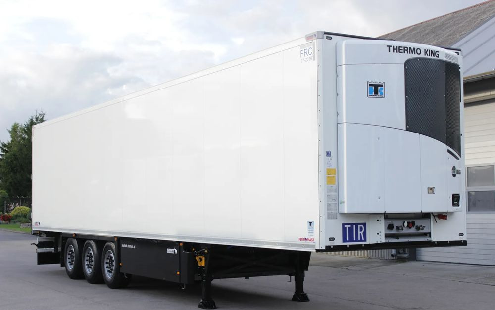 Schmitz Cargobull FP 60 V7 Thermo King SLXi 300 / JAK NOWA / ŚCIANA 7 CM / - Refrigerator semi-trailer: picture 3 Schmitz Cargobull FP 60 V7 Thermo King SLXi 300 / JAK NOWA / ŚCIANA 7 CM / - Refrigerator semi-trailer: picture 3