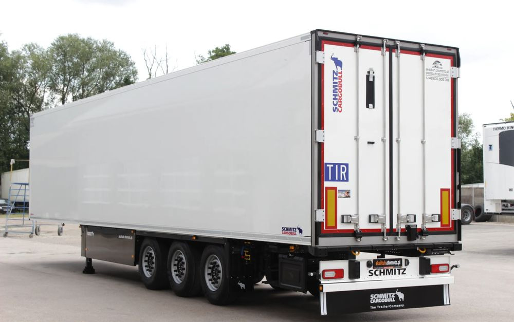 Schmitz Cargobull FP 60 V7 Thermo King SLXi 300 / ŚWIATŁA LED / JAK NOWA / ŚCIANA 7 CM / - Refrigerator semi-trailer: picture 4 Schmitz Cargobull FP 60 V7 Thermo King SLXi 300 / ŚWIATŁA LED / JAK NOWA / ŚCIANA 7 CM / - Refrigerator semi-trailer: picture 4