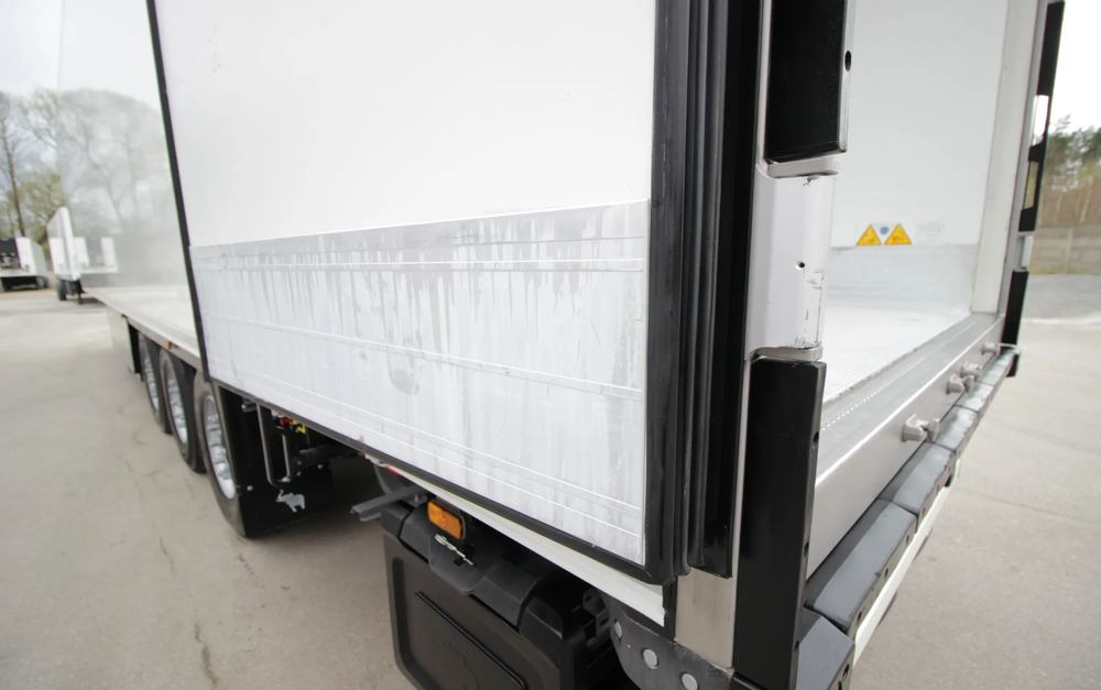 Schmitz Cargobull / Thermo King SLXe 300 / FP 60 / 7 cm Ściana / SUPER STAN / - Refrigerator semi-trailer: picture 5 Schmitz Cargobull / Thermo King SLXe 300 / FP 60 / 7 cm Ściana / SUPER STAN / - Refrigerator semi-trailer: picture 5
