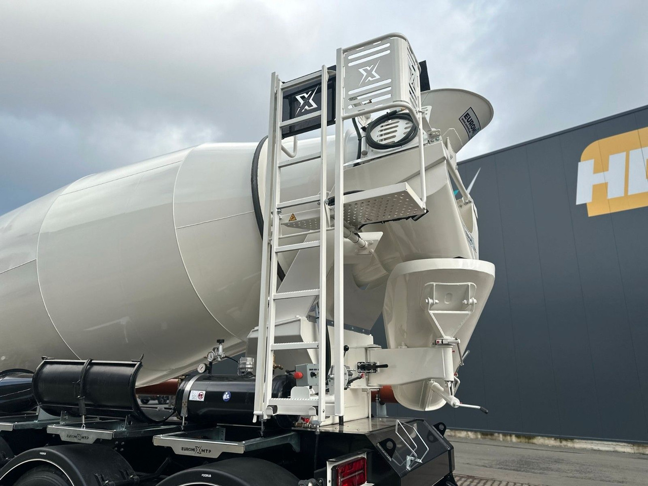 Leasing of  EUROMIX MTP - 12m³ Betonmischer-Auflieger EUROMIX MTP - 12m³ Betonmischer-Auflieger: picture 14