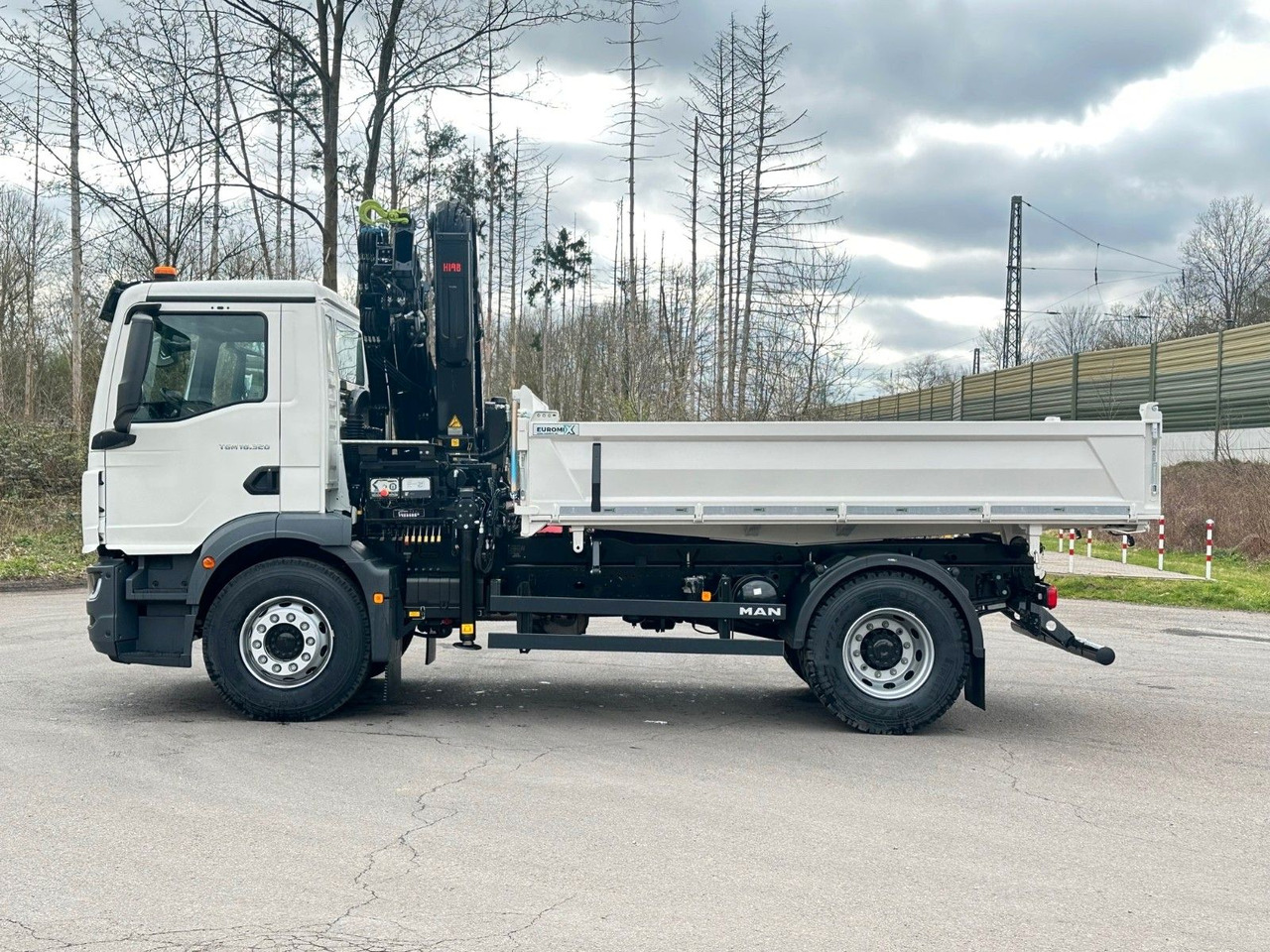 MAN TGM 18.320 4x2 Euro6e Hiab X-HiDuo 138DS-3 - Tipper, Crane truck: picture 3 MAN TGM 18.320 4x2 Euro6e Hiab X-HiDuo 138DS-3 - Tipper, Crane truck: picture 3