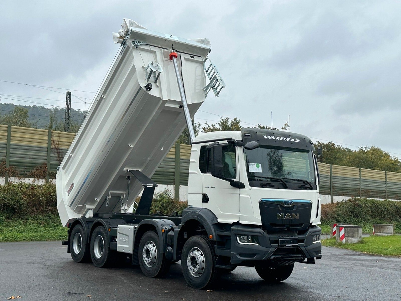 MAN TGS 35.470 BB 8X4 Mulden Kipper 10X Vorhanden MAN TGS 35.470 BB 8X4 Mulden Kipper 10X Vorhanden - Tipper: picture 4 MAN TGS 35.470 BB 8X4 Mulden Kipper 10X Vorhanden MAN TGS 35.470 BB 8X4 Mulden Kipper 10X Vorhanden - Tipper: picture 4