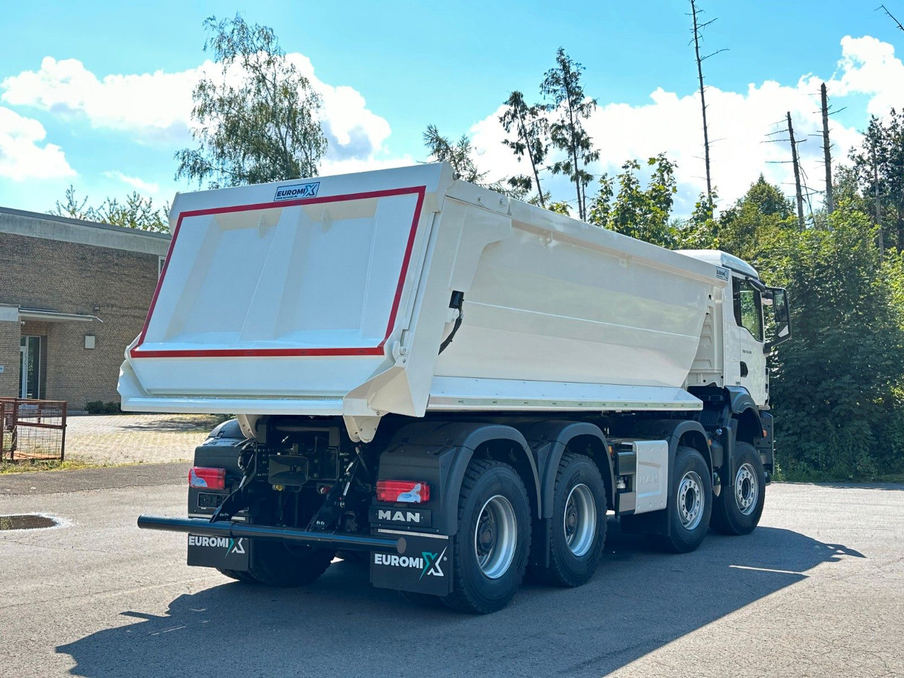 MAN TGS 37.480 8x4 EuromixMTP Mulden Kipper - Tipper: picture 5 MAN TGS 37.480 8x4 EuromixMTP Mulden Kipper - Tipper: picture 5
