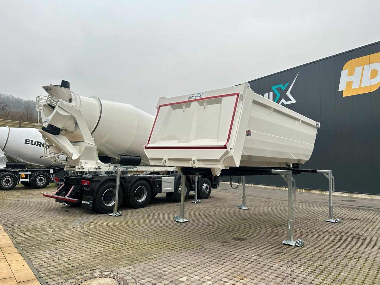 MAN TGS 41.480 8x4 WECHSELSYSTEM KIPPER+MISCHER - Concrete mixer truck, Tipper body: picture 5 MAN TGS 41.480 8x4 WECHSELSYSTEM KIPPER+MISCHER - Concrete mixer truck, Tipper body: picture 5