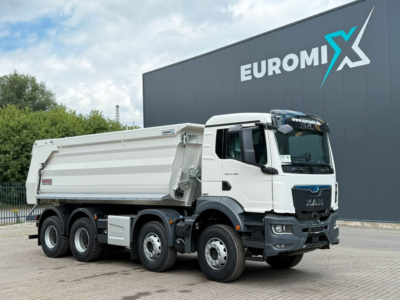 MAN TGS 41.480 BB 8X4 Hydraulische Klappe - Tipper: picture 2 MAN TGS 41.480 BB 8X4 Hydraulische Klappe - Tipper: picture 2