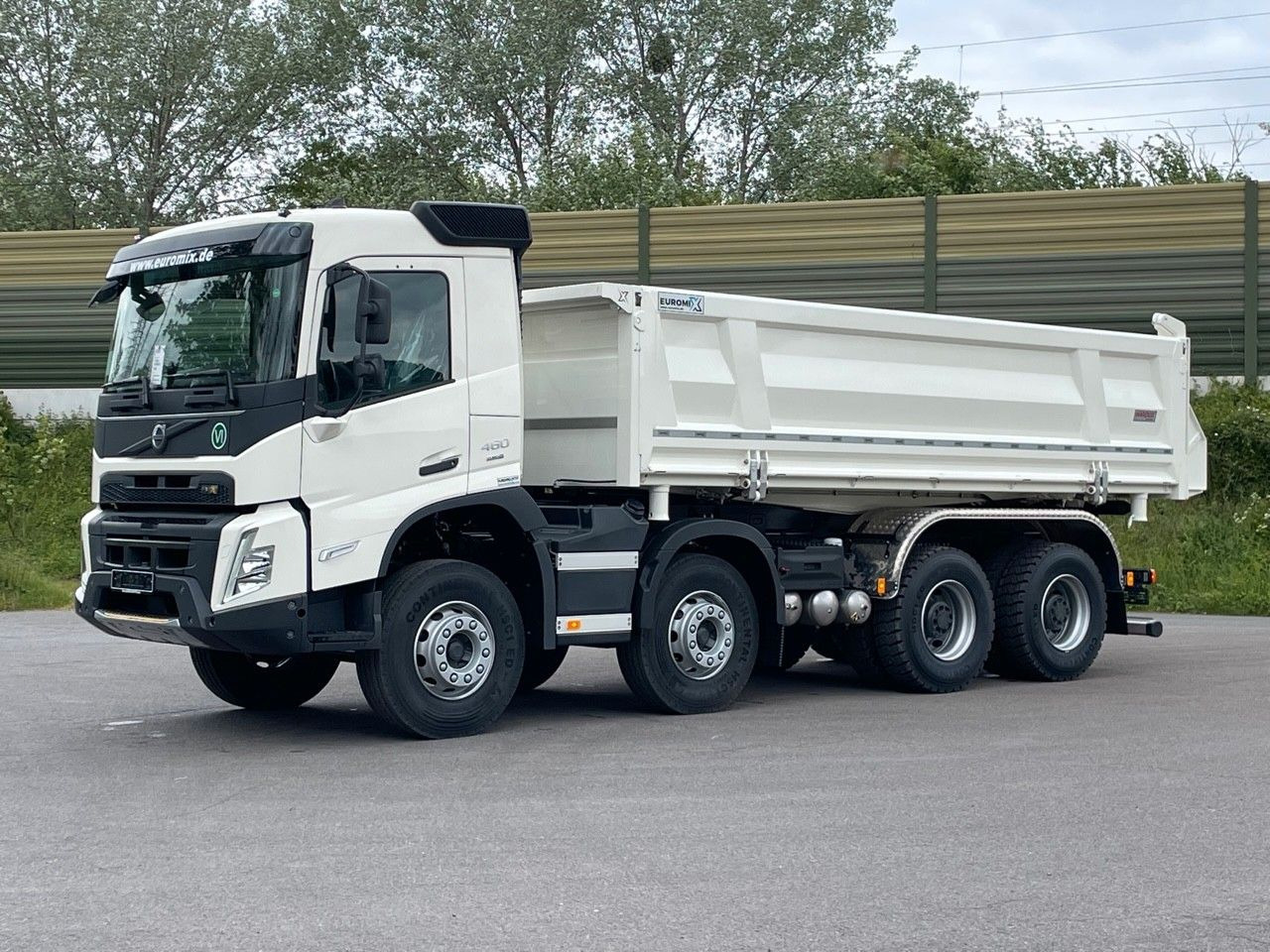 Volvo FMX 460 8x4 / WECHSELSYSTEM KIPPER+MISCHER Volvo FMX 460 8x4 / WECHSELSYSTEM KIPPER+MISCHER - Tipper: picture 3 Volvo FMX 460 8x4 / WECHSELSYSTEM KIPPER+MISCHER Volvo FMX 460 8x4 / WECHSELSYSTEM KIPPER+MISCHER - Tipper: picture 3