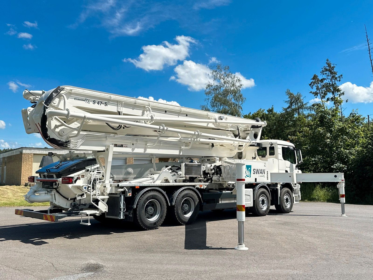 Volvo FMX 500 8x4 SWAN 47m Betonpumpe EuromixMTP - Concrete pump truck: picture 4 Volvo FMX 500 8x4 SWAN 47m Betonpumpe EuromixMTP - Concrete pump truck: picture 4