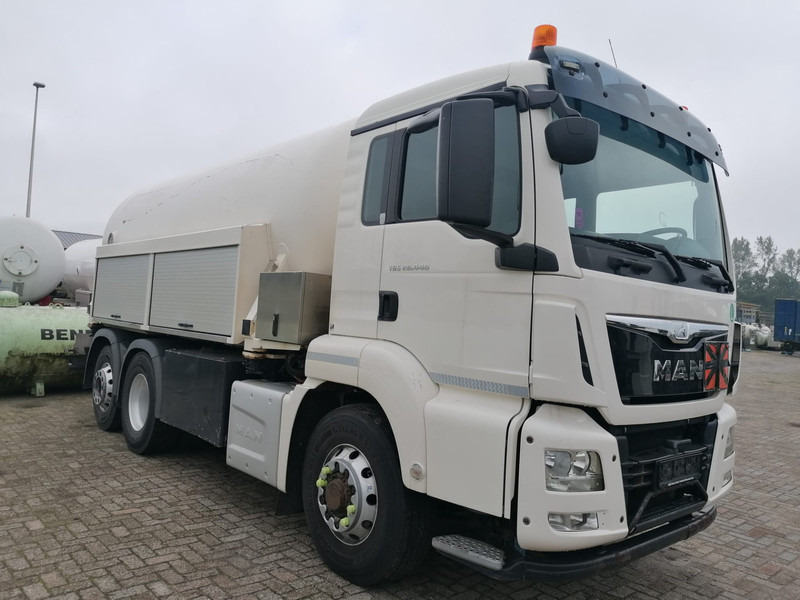 MAN TGS L.2007.46.003 6x2 -19512 L Gas tank truck -Gas, Gaz, LPG, GPL, Propane, Butane tank, Gastank ID 2.164 GOFA, massmeter, body swap - Tank truck: picture 3 MAN TGS L.2007.46.003 6x2 -19512 L Gas tank truck -Gas, Gaz, LPG, GPL, Propane, Butane tank, Gastank ID 2.164 GOFA, massmeter, body swap - Tank truck: picture 3