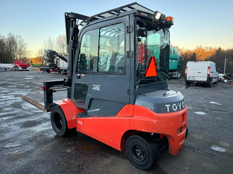 Toyota 8FBMT45 Electric, 3.600h, 2015 - Electric forklift: picture 5 Toyota 8FBMT45 Electric, 3.600h, 2015 - Electric forklift: picture 5