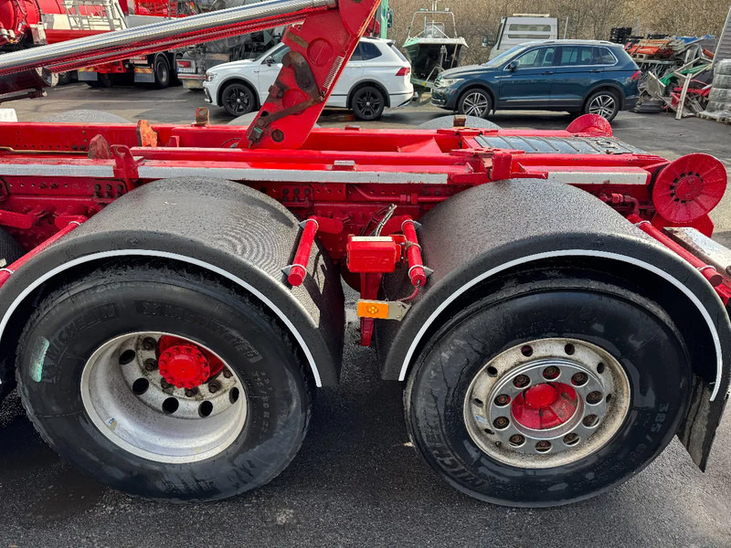 Volvo FH 500 8x4, Hook-lift, 2015 - Truck: picture 5 Volvo FH 500 8x4, Hook-lift, 2015 - Truck: picture 5