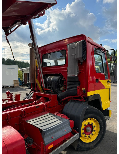 Vacuum truck Volvo FL 10.320 12m3 Sludge / Vacuum & High Pressure-Truck, YM: 1990: picture 16