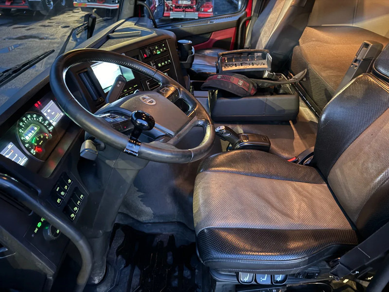 Tipper, Crane truck Volvo FMX 410 6x2*4, Tipper & Crane, 2015: picture 20