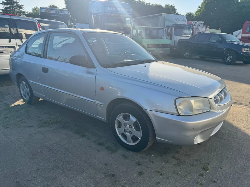 Hyundai Accent **PETROL-ESSENCE-BELGIUM CAR** - Car: picture 3 Hyundai Accent **PETROL-ESSENCE-BELGIUM CAR** - Car: picture 3