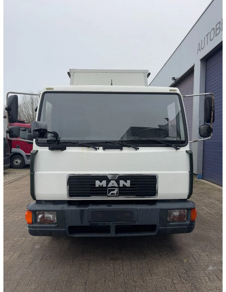 MAN 8.163 **L2000-GLASTRANSPORT** - Box truck: picture 2 MAN 8.163 **L2000-GLASTRANSPORT** - Box truck: picture 2