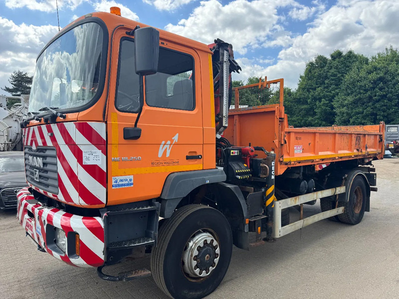 MAN ME 18.250 4X4 **4X4-TIPPER+PALFINGER PK7501-BELGIAN TRUCK** - Tipper, Crane truck: picture 3 MAN ME 18.250 4X4 **4X4-TIPPER+PALFINGER PK7501-BELGIAN TRUCK** - Tipper, Crane truck: picture 3