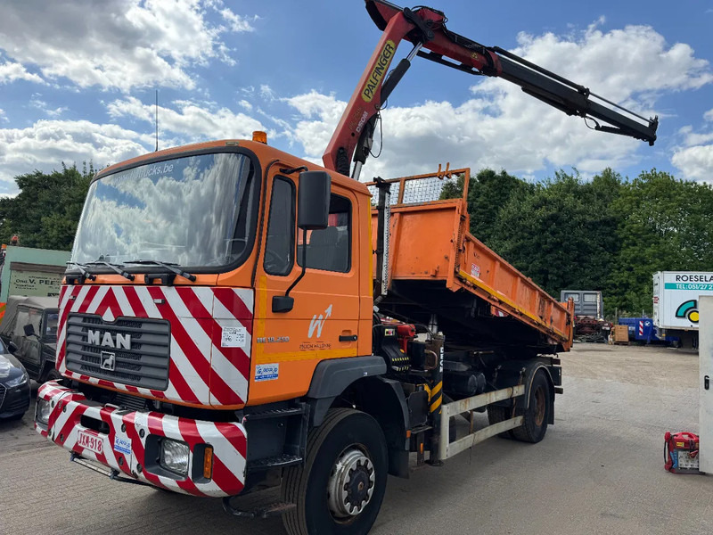 MAN ME 18.250 4X4 **4X4-TIPPER+PALFINGER PK7501-BELGIAN TRUCK** - Tipper, Crane truck: picture 2 MAN ME 18.250 4X4 **4X4-TIPPER+PALFINGER PK7501-BELGIAN TRUCK** - Tipper, Crane truck: picture 2