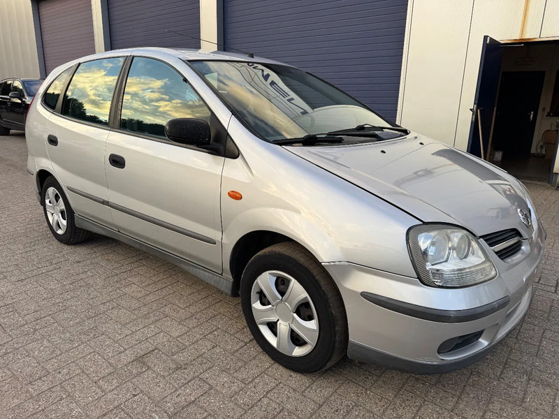 Nissan Almera Tino **PETROL-AIRCO-BELGIAN CAR** - Sedan: picture 3 Nissan Almera Tino **PETROL-AIRCO-BELGIAN CAR** - Sedan: picture 3