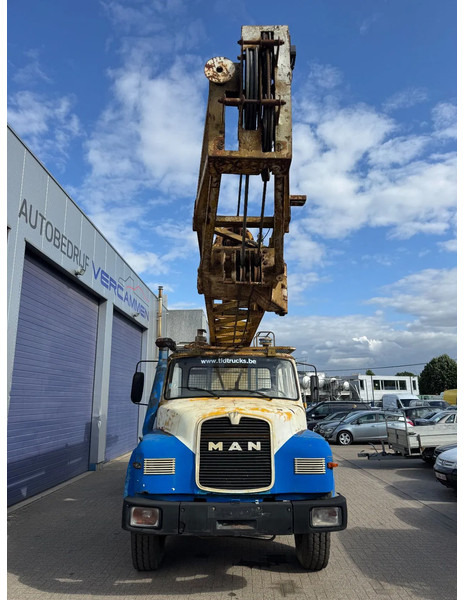 MAN 32.281 **FOREUSE-DRILLTRUCK-6X6** - Truck: picture 4 MAN 32.281 **FOREUSE-DRILLTRUCK-6X6** - Truck: picture 4