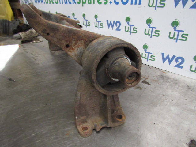HINO 300 SERIES FRONT CAB MOUNTINGS AND TORSION BAR - Cab and interior for Truck: picture 2 HINO 300 SERIES FRONT CAB MOUNTINGS AND TORSION BAR - Cab and interior for Truck: picture 2