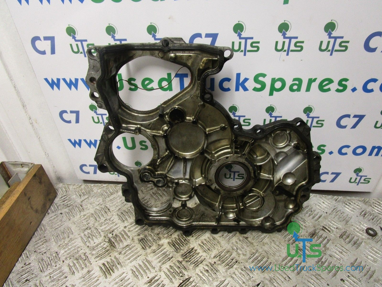 ISUZU NKR (4JJ1) OUTER TIMING COVER Engine and parts for sale, 8083611