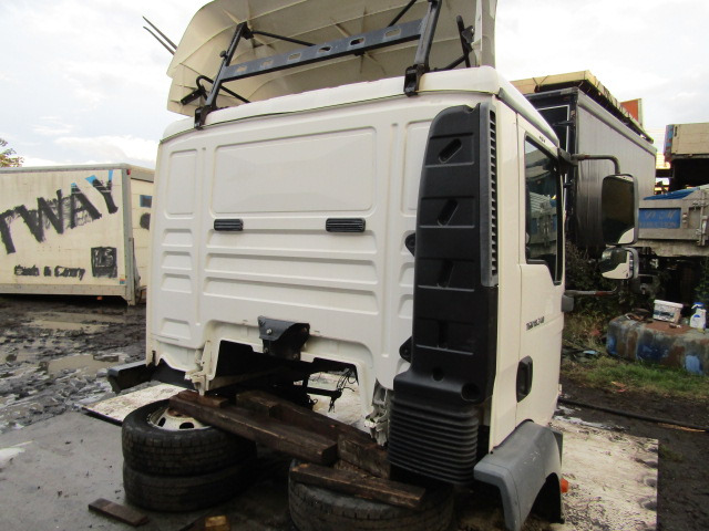 MAN TGM DAY CAB EX 2009 - Cab for Truck: picture 5 MAN TGM DAY CAB EX 2009 - Cab for Truck: picture 5