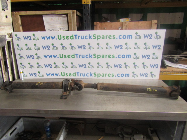 MITSUBISHI CANTER 2 PIECE PROPSHAFT 174cm LONG ML130009 / ML130280 - Suspension for Truck: picture 1 MITSUBISHI CANTER 2 PIECE PROPSHAFT 174cm LONG ML130009 / ML130280 - Suspension for Truck: picture 1