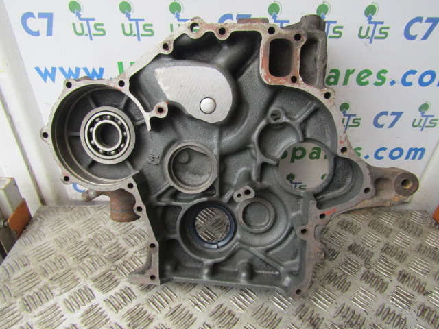 MITSUBISHI CANTER FRONT ENGINE COVER - Engine and parts for Truck: picture 2 MITSUBISHI CANTER FRONT ENGINE COVER - Engine and parts for Truck: picture 2