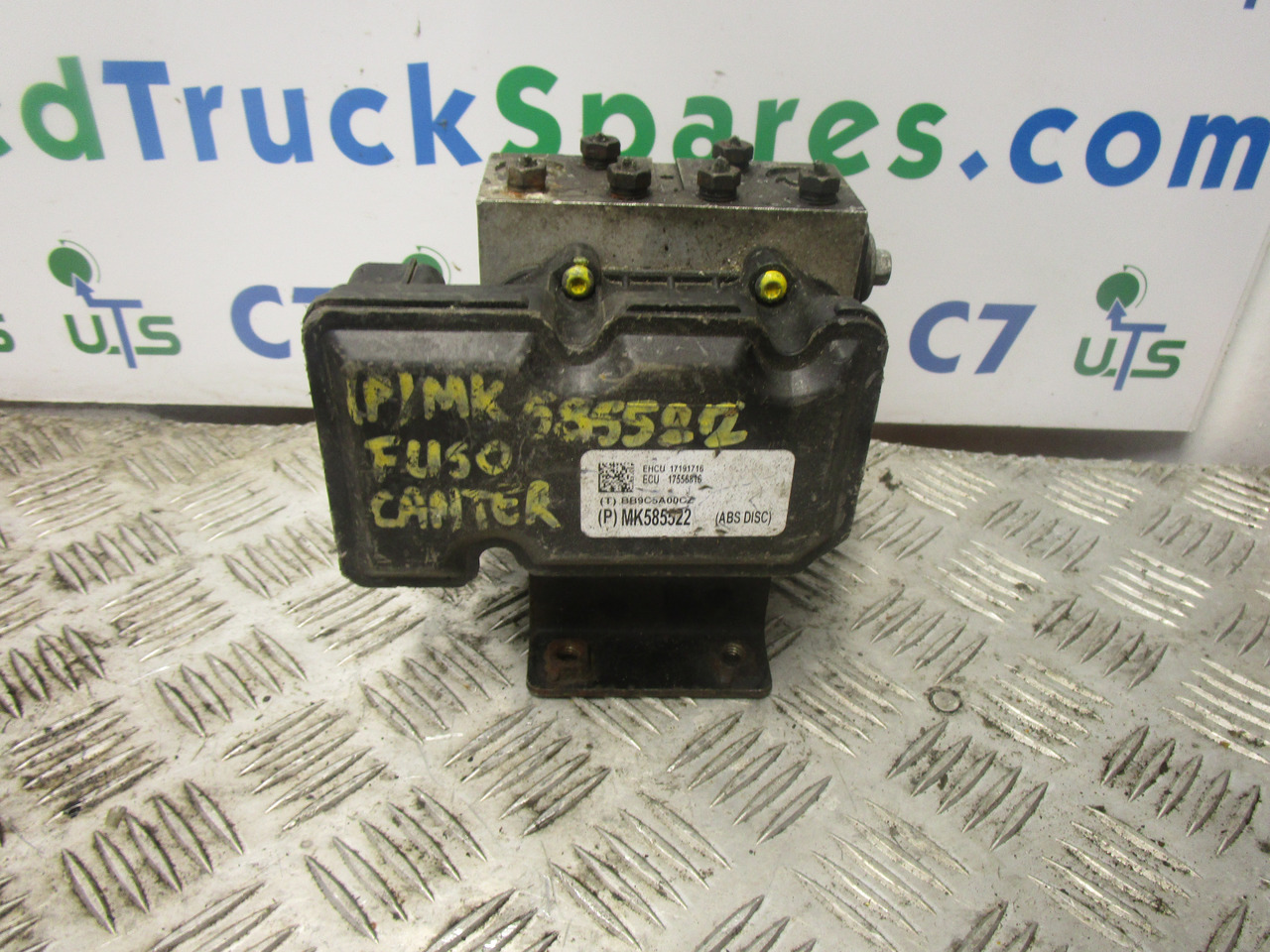 MITSUBISHI FUSO / CANTER ABS PUMP P/NO MK585522 - Brake parts for Truck: picture 1 MITSUBISHI FUSO / CANTER ABS PUMP P/NO MK585522 - Brake parts for Truck: picture 1