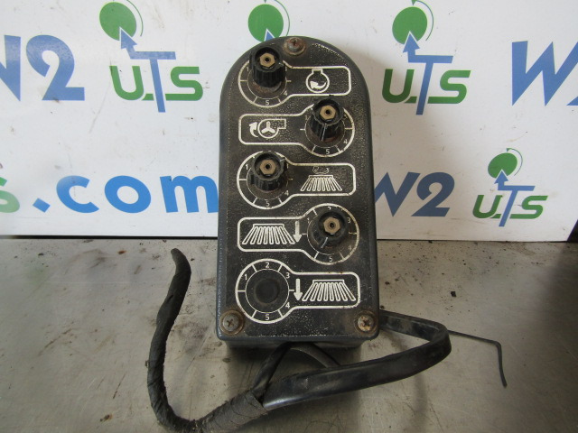 SCHMIDT SWINGO SWEEPER CONTROL UNIT (CAB) - Electrical system for Truck: picture 1 SCHMIDT SWINGO SWEEPER CONTROL UNIT (CAB) - Electrical system for Truck: picture 1