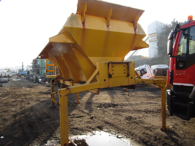 ECON DEMOUNTABLE GRITTER BODY 2015 REMOVED FROM 18T GVW TRUCK, COMPLETE WITH SPREADS - Swap body/ Container: picture 3 ECON DEMOUNTABLE GRITTER BODY 2015 REMOVED FROM 18T GVW TRUCK, COMPLETE WITH SPREADS - Swap body/ Container: picture 3