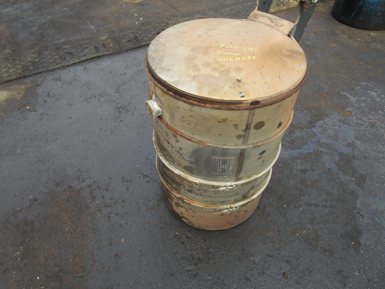 VOLVO FM9 / FM12 EMINOX DPF EXHAUST P/NO WEHN022 - Exhaust system for Truck: picture 1 VOLVO FM9 / FM12 EMINOX DPF EXHAUST P/NO WEHN022 - Exhaust system for Truck: picture 1