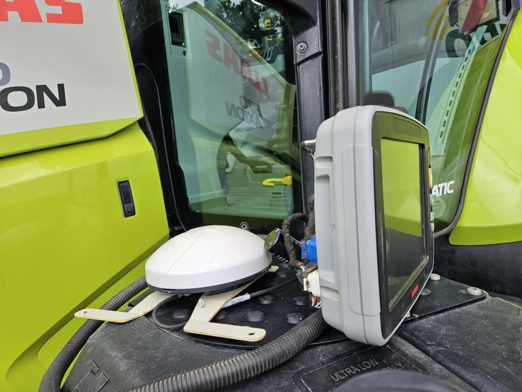 CLAAS AXION 870 CMATIC - Farm tractor: picture 5 CLAAS AXION 870 CMATIC - Farm tractor: picture 5