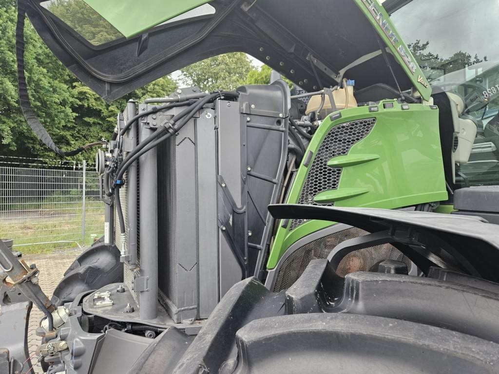 Fendt 828 PROFI PLUS - Farm tractor: picture 4 Fendt 828 PROFI PLUS - Farm tractor: picture 4