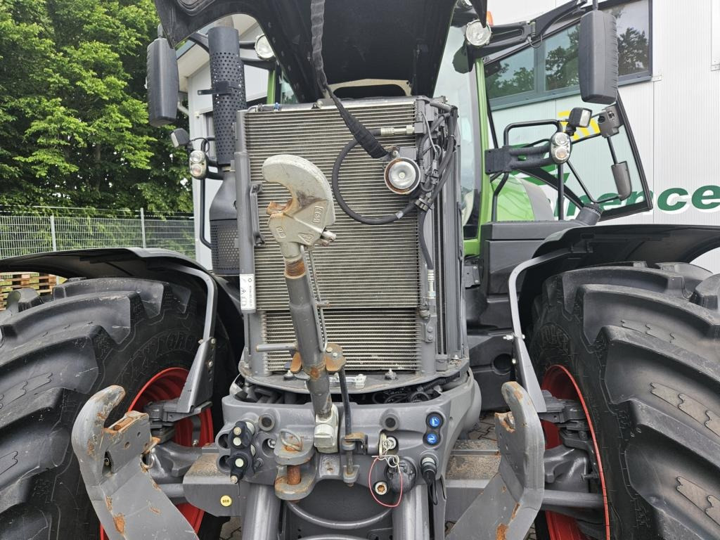 Fendt 828 PROFI PLUS - Farm tractor: picture 3 Fendt 828 PROFI PLUS - Farm tractor: picture 3