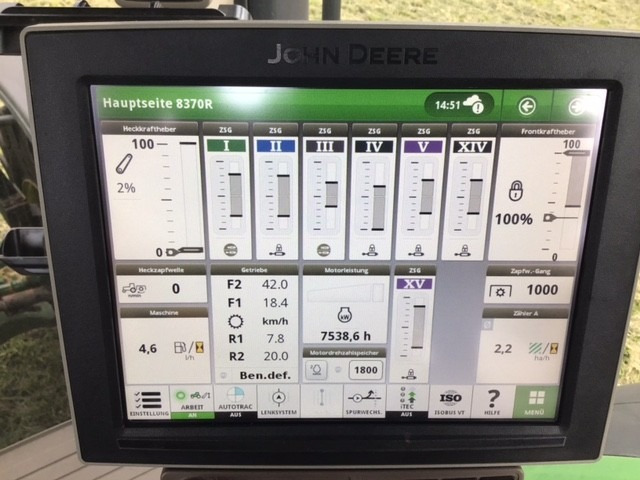 John Deere 8370R - Farm tractor: picture 4 John Deere 8370R - Farm tractor: picture 4