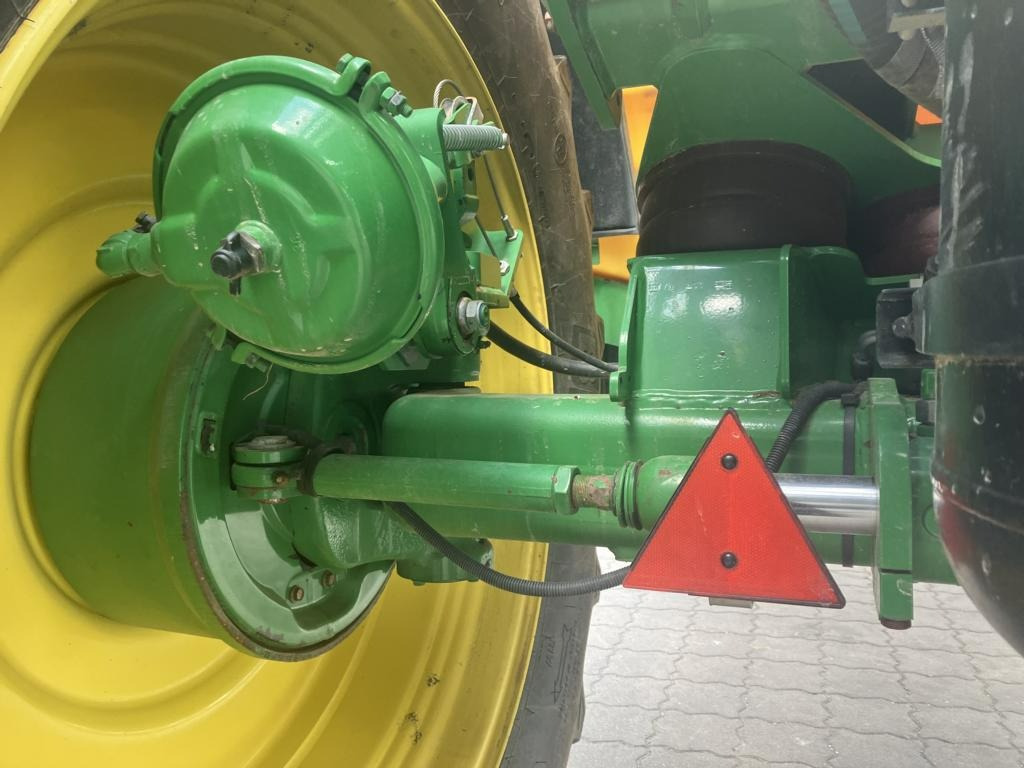 John Deere BASISMASCHINE R944I POWRSPRAY - Trailed sprayer: picture 5 John Deere BASISMASCHINE R944I POWRSPRAY - Trailed sprayer: picture 5