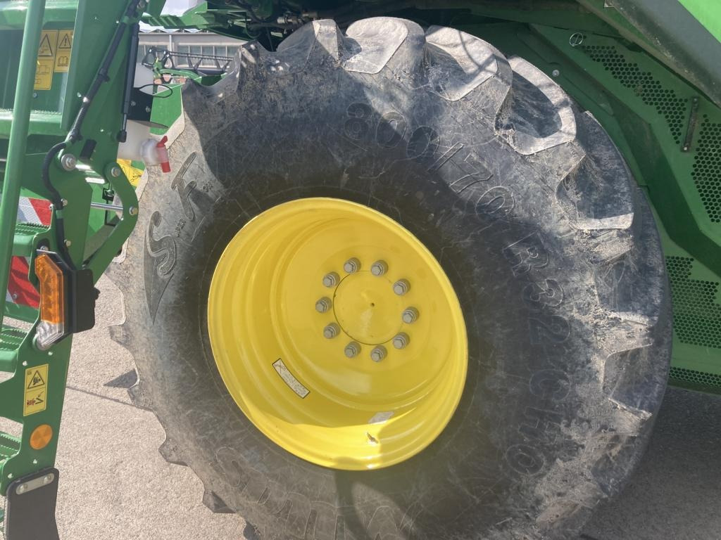 John Deere T5 700 MY25 - Combine harvester: picture 3 John Deere T5 700 MY25 - Combine harvester: picture 3