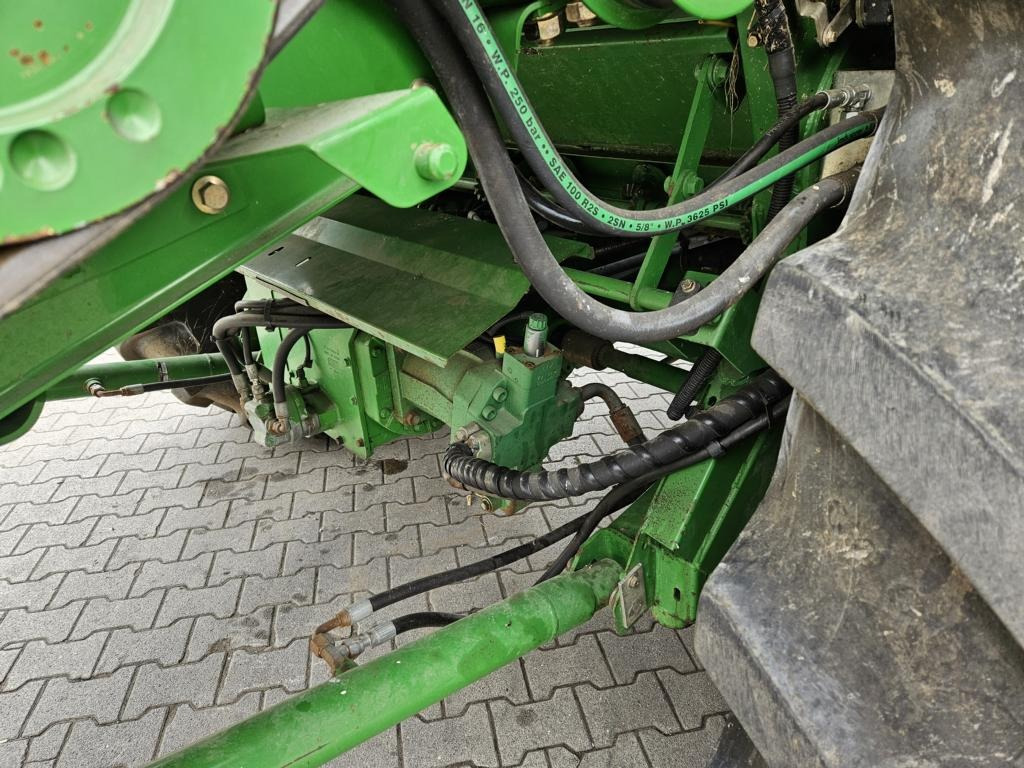 John Deere T560I - Combine harvester: picture 5 John Deere T560I - Combine harvester: picture 5
