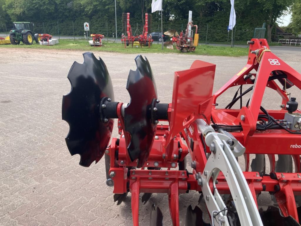 Pöttinger TERRADISC 3001 - Disc harrow: picture 4 Pöttinger TERRADISC 3001 - Disc harrow: picture 4