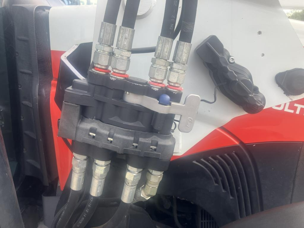 Steyr 4105 Multi - Farm tractor: picture 2 Steyr 4105 Multi - Farm tractor: picture 2