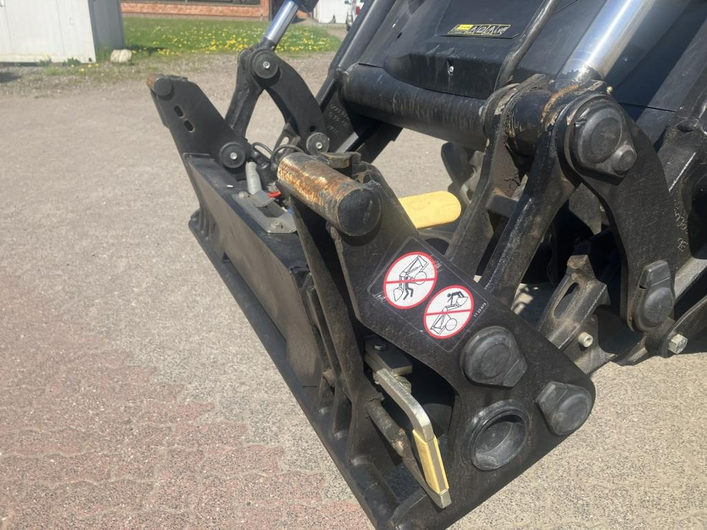 Valtra N 175 Active - Farm tractor: picture 4 Valtra N 175 Active - Farm tractor: picture 4